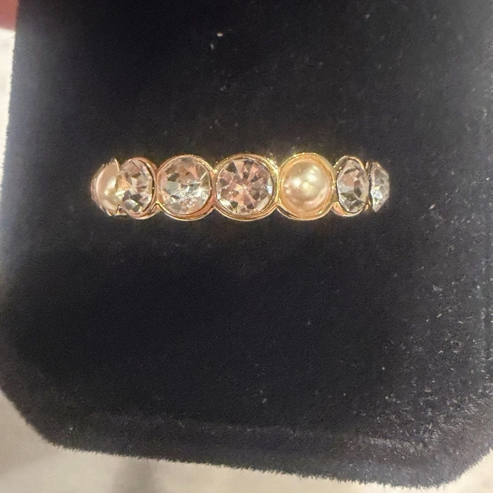 Kurt Geiger Gold Ring with Clear Crystals and Pearl Accent Sz 8
